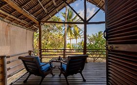 Pole Pole Bungalows Utende 5*