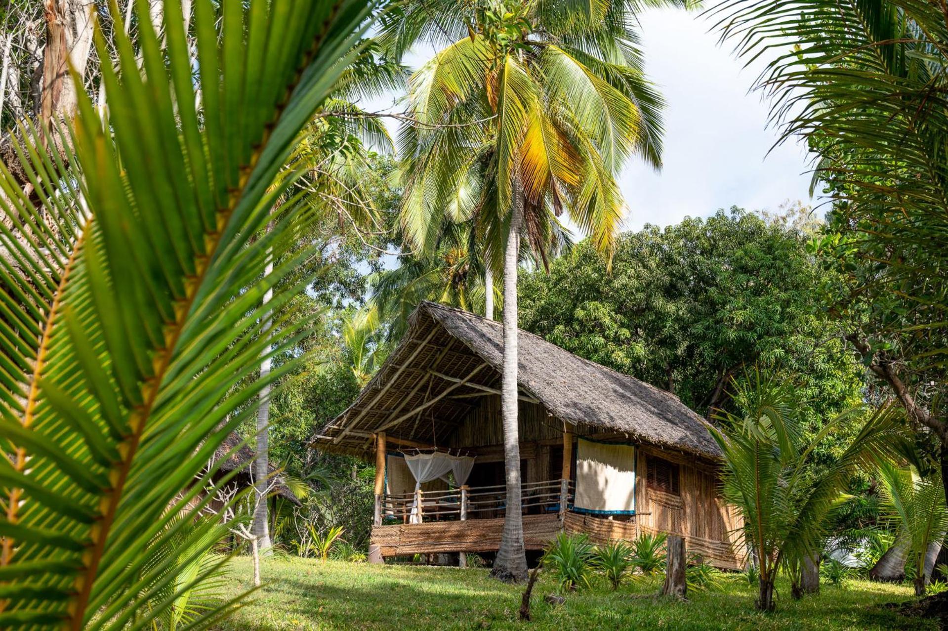 Pole Pole Bungalows Utende Exterior foto